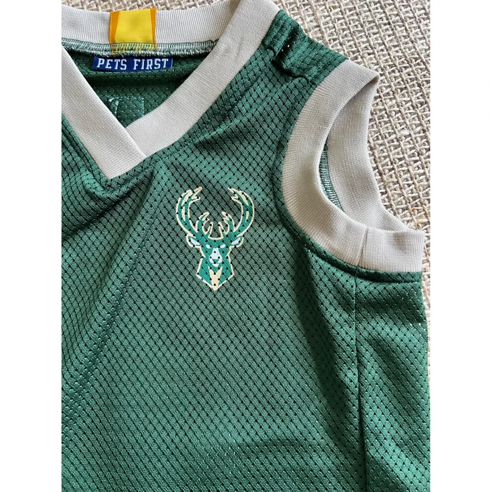 NBA Milwaukee Bucks Dog Jersey Pets First Apparel Green Number 01‎